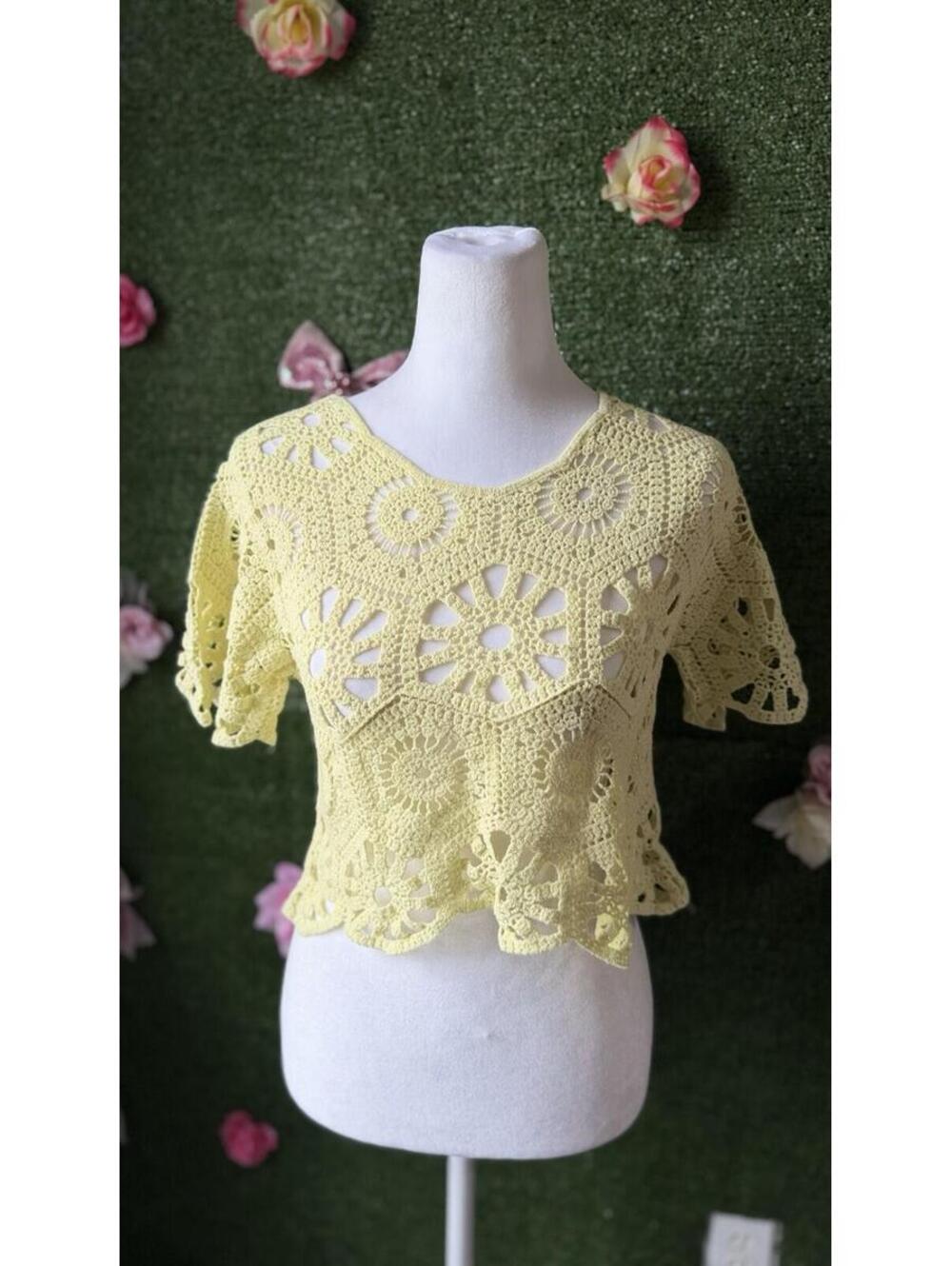 Rebellion Open Knit Y2K Coastal Cruise Resort Cottage Cropped Cotton Layer Top S